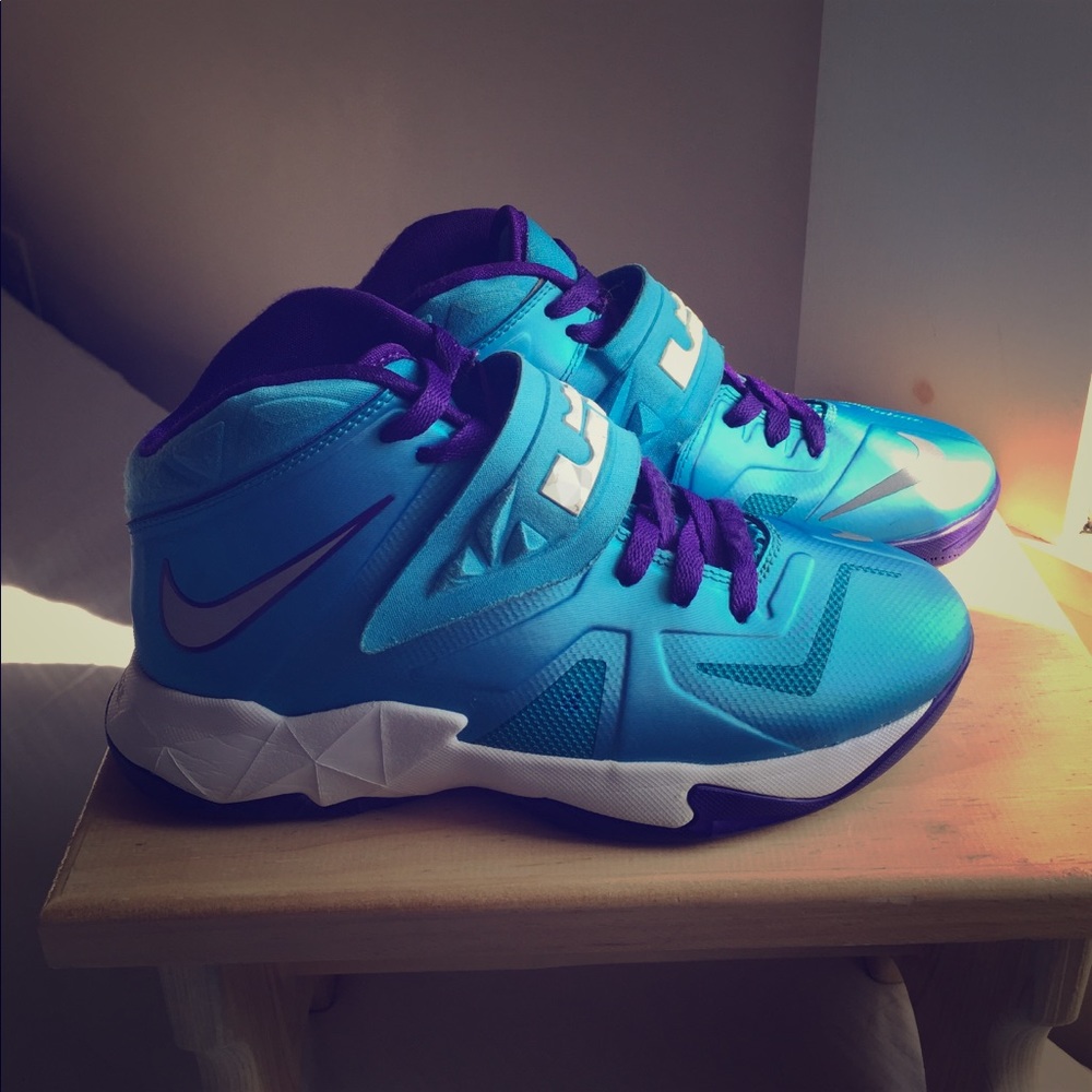 Nike Lebron Soldier 7